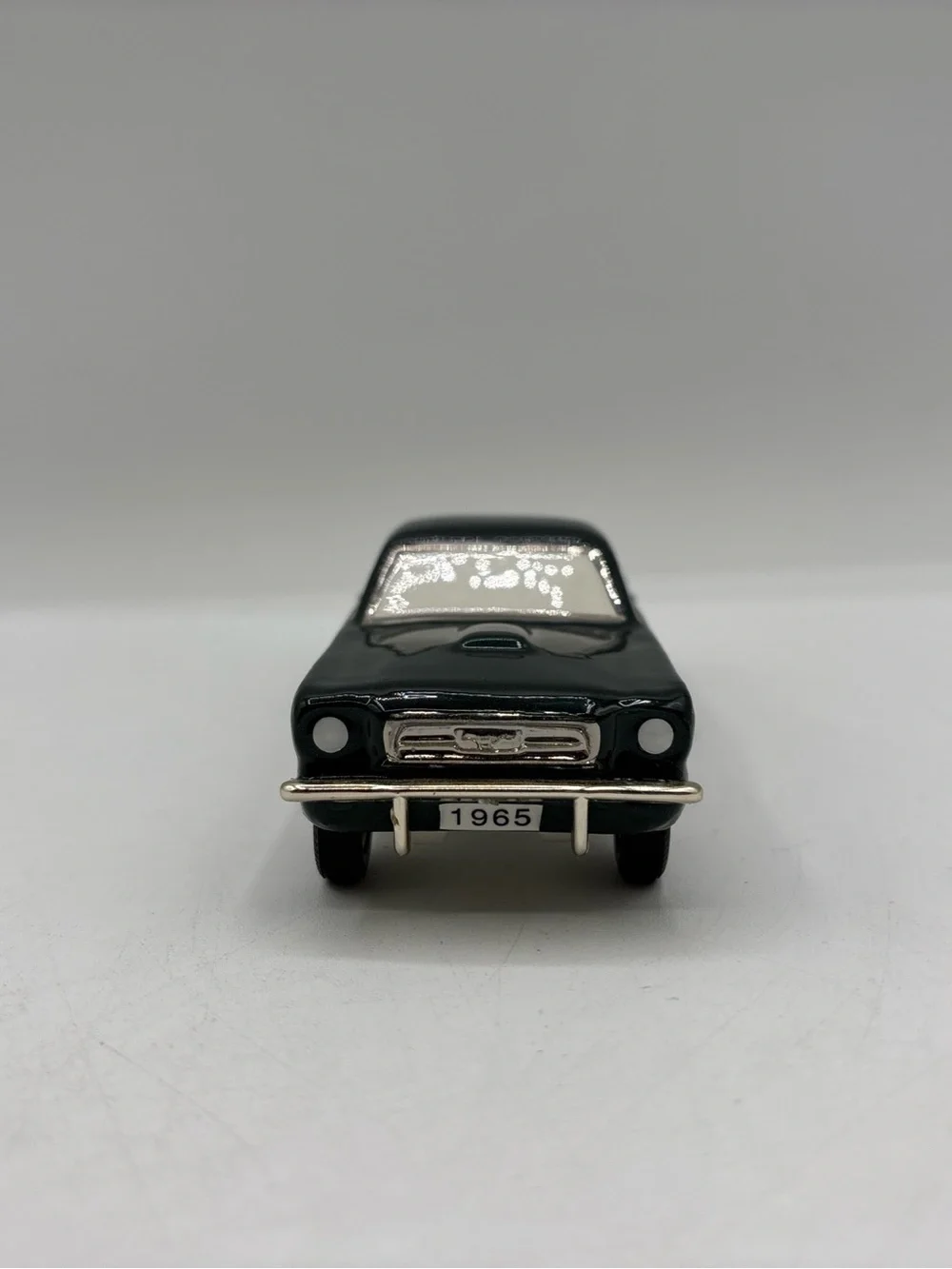 Dept 56 2004 Vintage SVCC 1965 Ford Mustang 2+ 2 Fastback Custom 56.55537 Retire